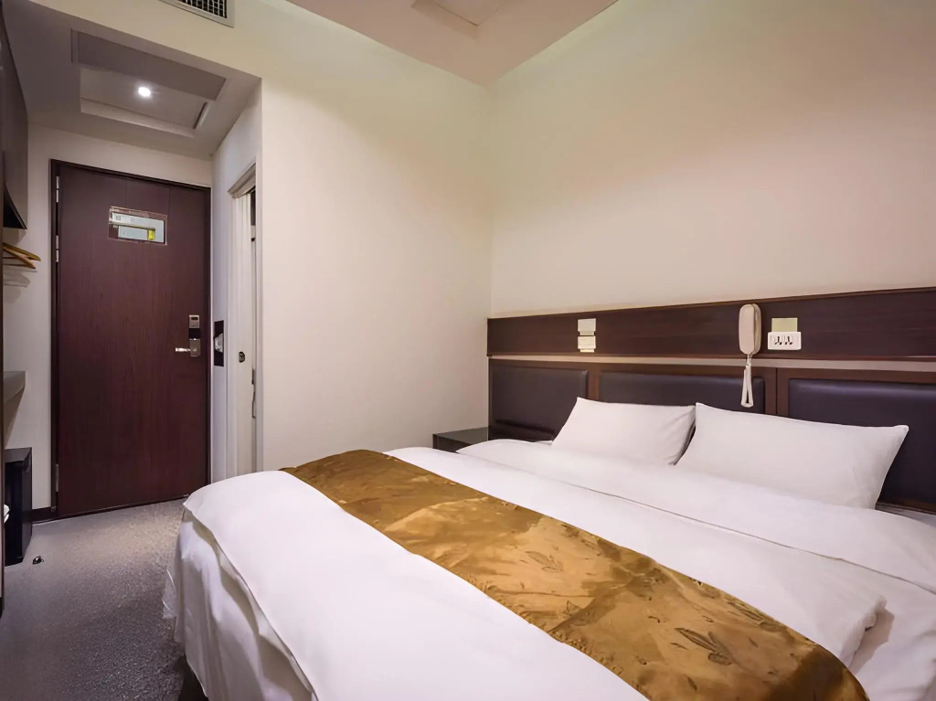 Twinstar Hotel