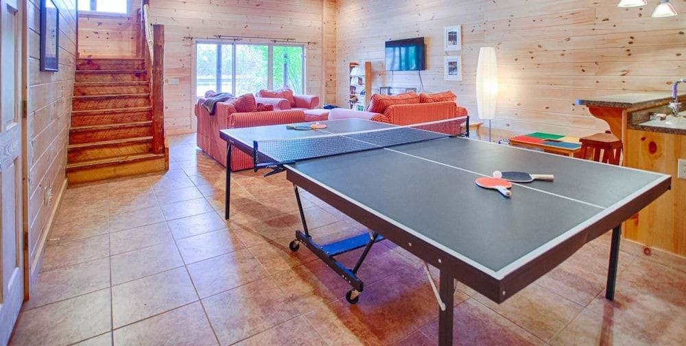 Aska Lakeside Lodge