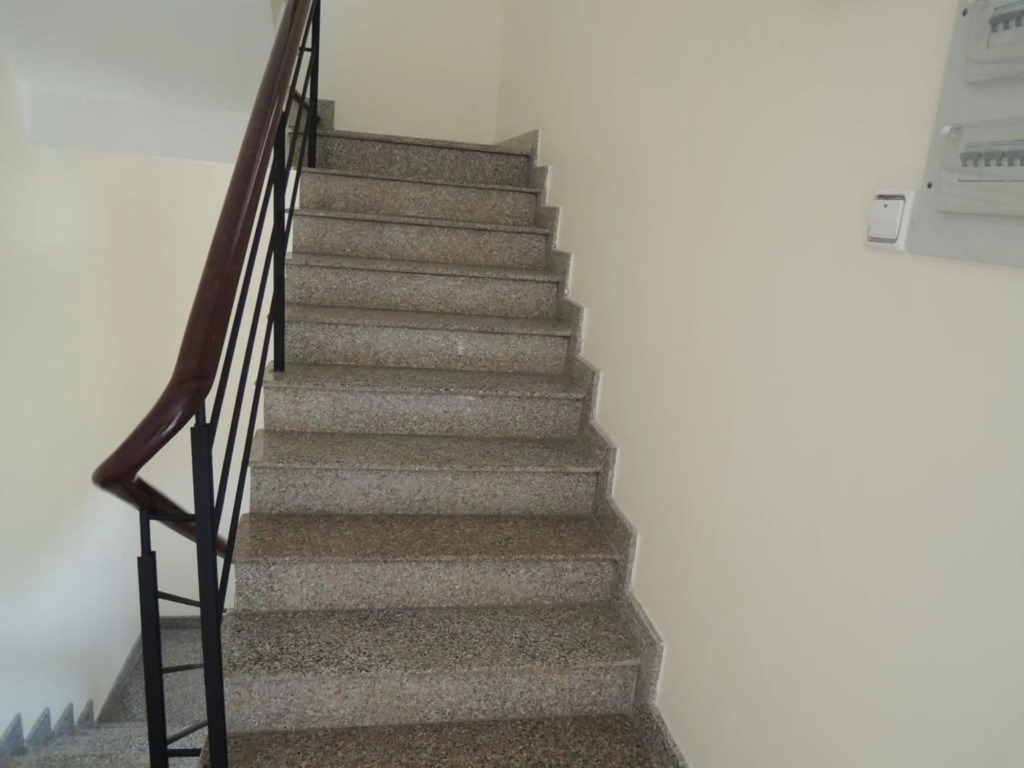 Queen Central Apartment Hotel