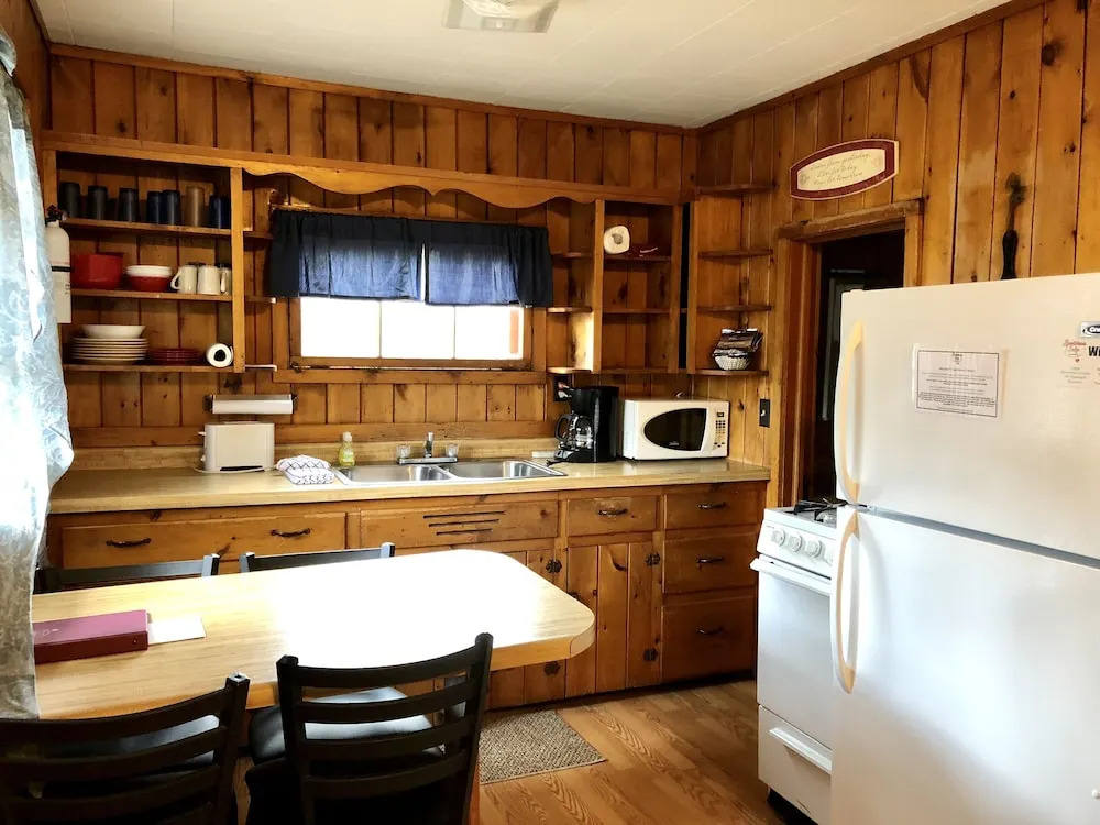 Sportsman's Lodge