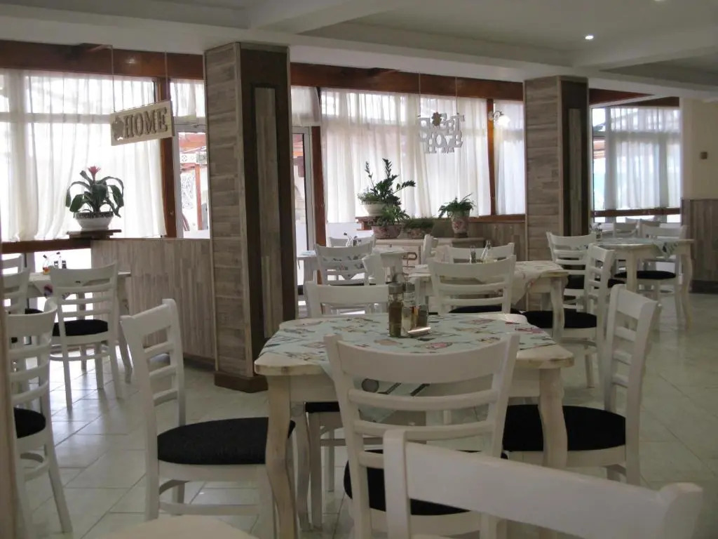 Hotel Estreya Palace