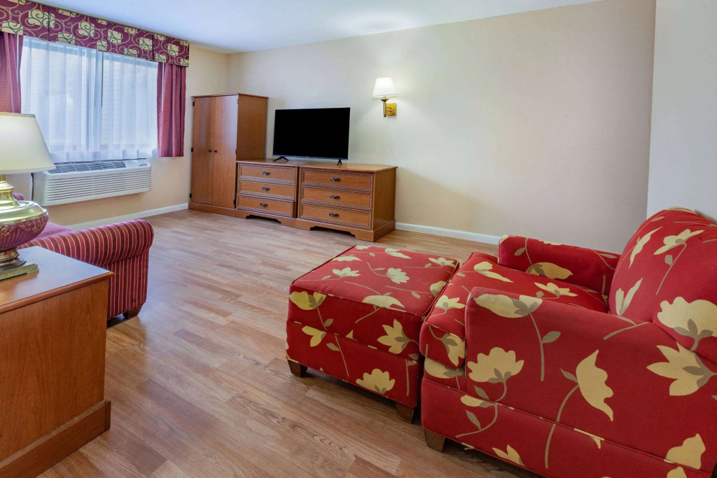 Baymont by Wyndham Perrysburg-Toledo