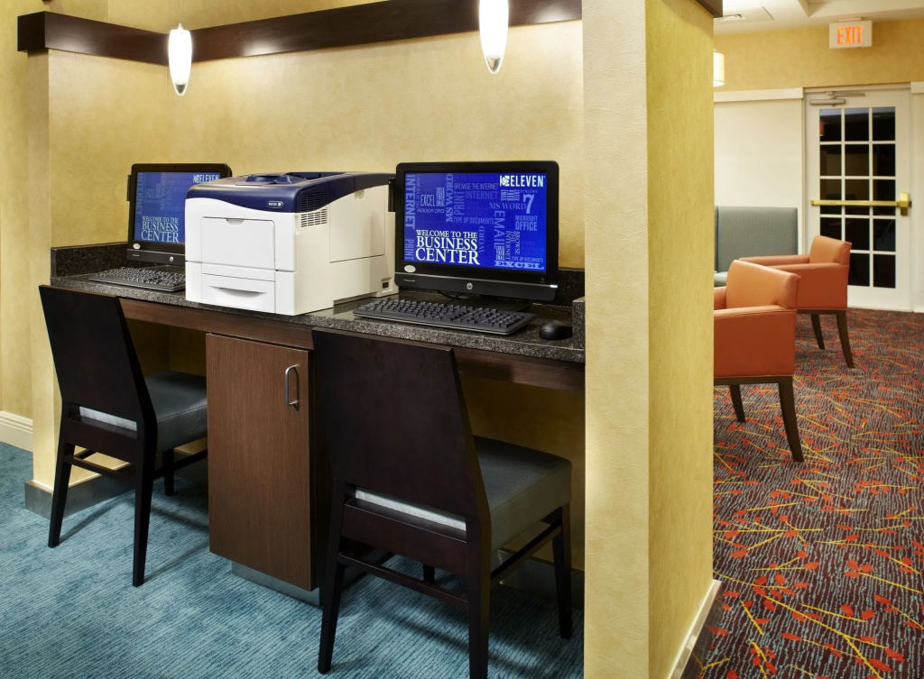 Holiday Inn Express & Suites Tampa Northwest-Oldsmar