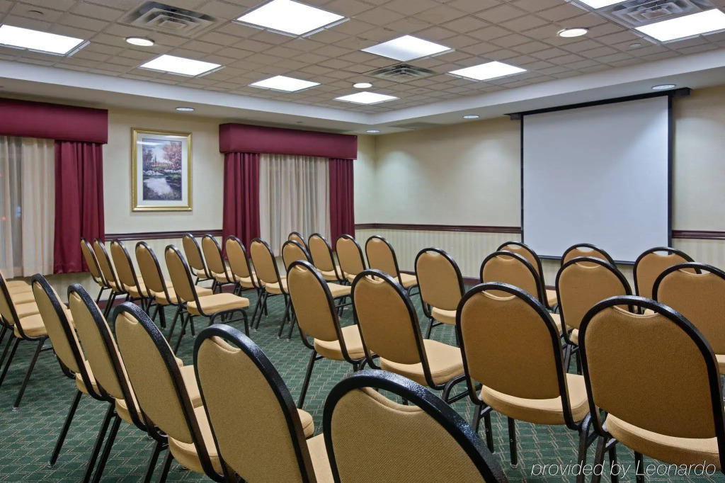 Comfort Inn & Suites Hampton near Coliseum