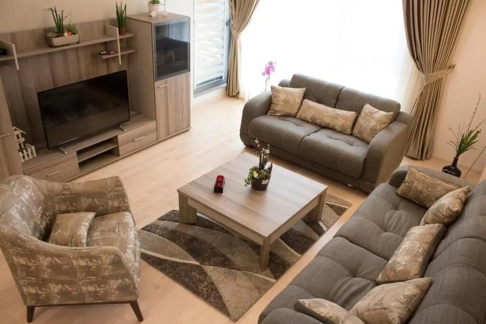 Capitоl Suites & Apartments