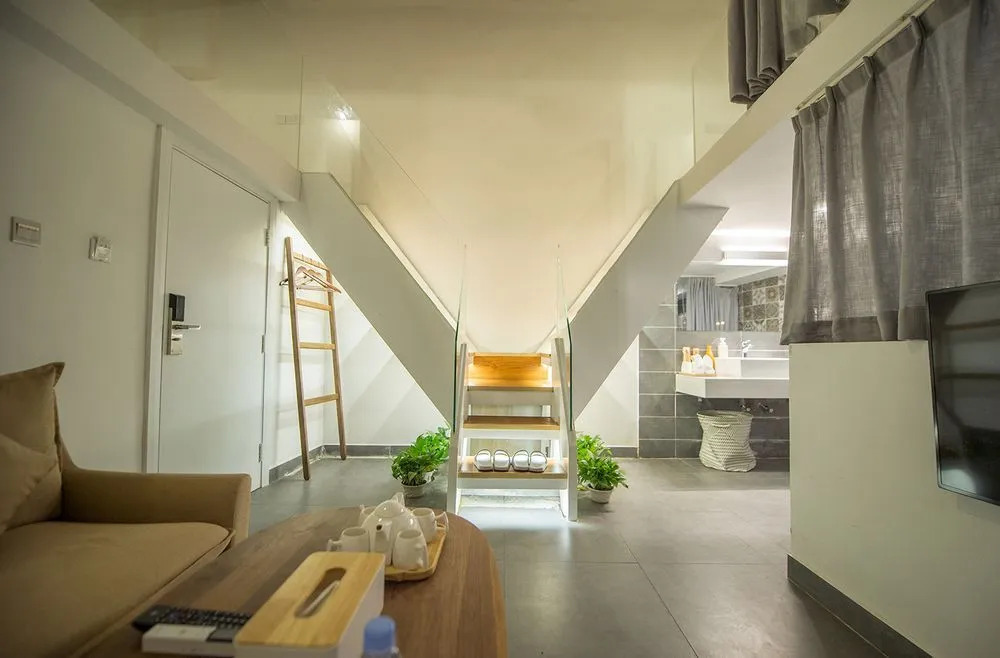 Zizai Music B&B(Qilou Old Street Branch)