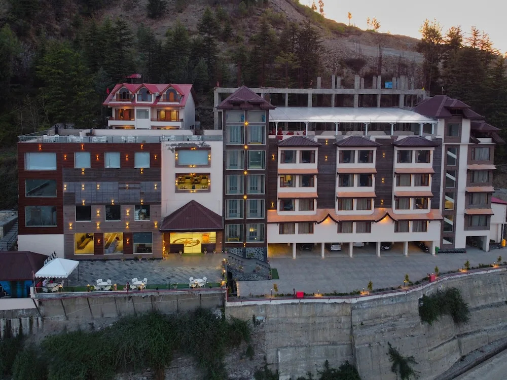 Alpine Holiday Inn Kufri