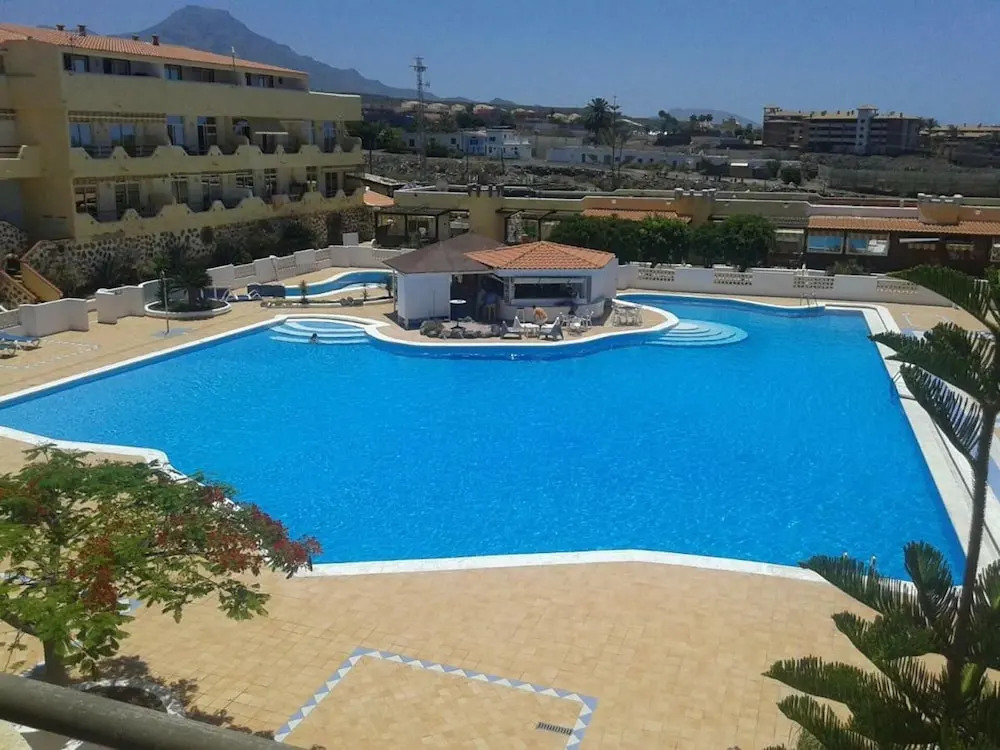 Paraiso Beachfront Apartment With 2 Bedrooms