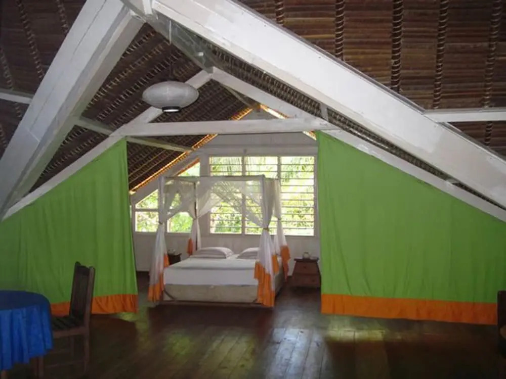 Eenjoy Your Relaxing Vacation Right on the Beach at Hotel Belvedere la Villa