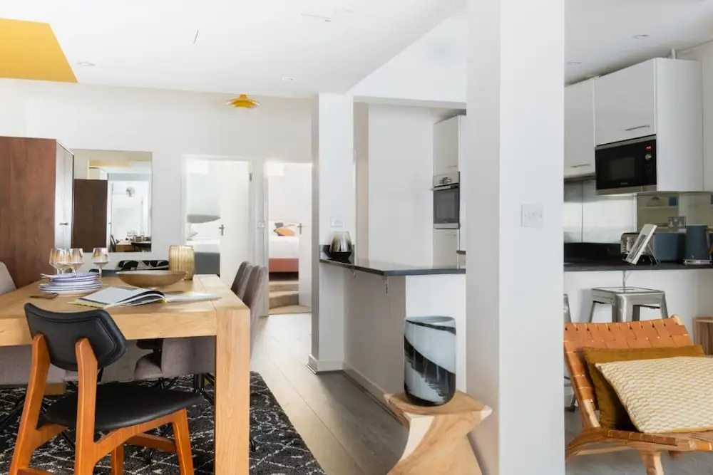 The Pimlico Terrace - Modern 3BDR Apartment next to Victoria