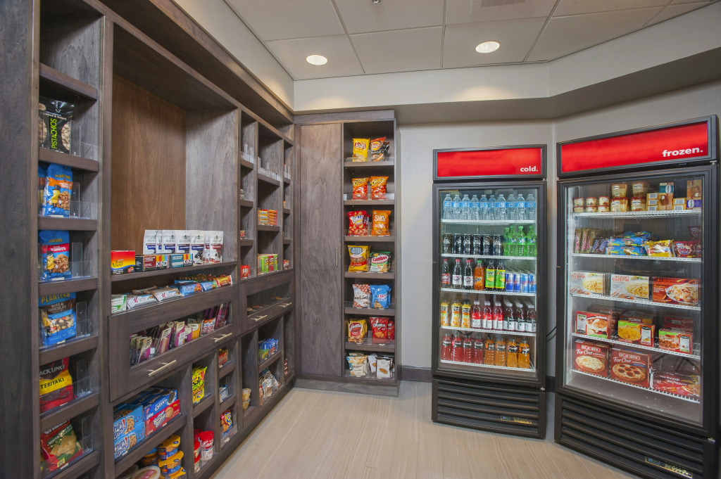 Hampton Inn & Suites LAX El Segundo