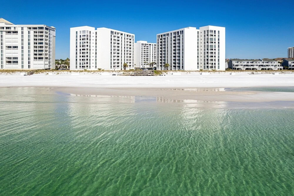 Shoreline Towers 3072 2 Bedroom Condo
