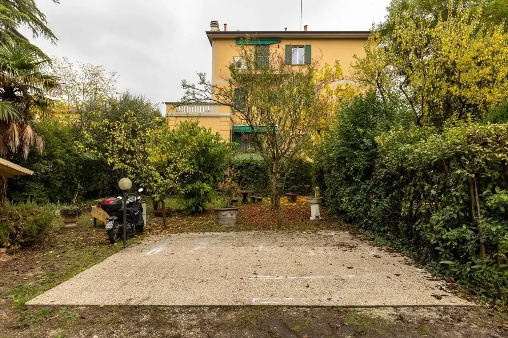 Alberti 12 - Appartamento Vittorio con Balcone
