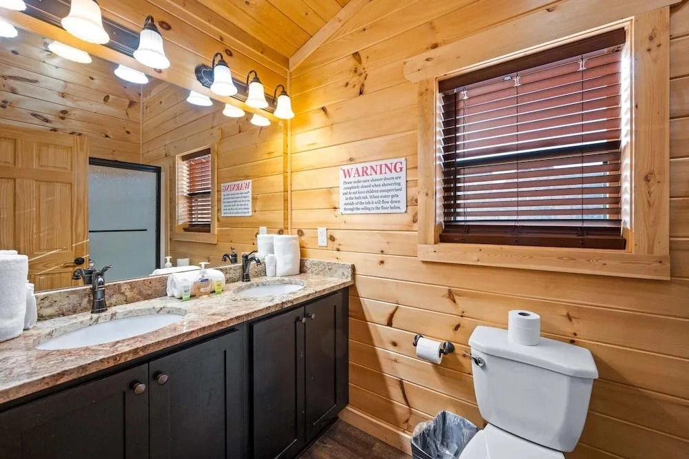 Gatlinburg Views Lodge 5 Bedroom Cabin