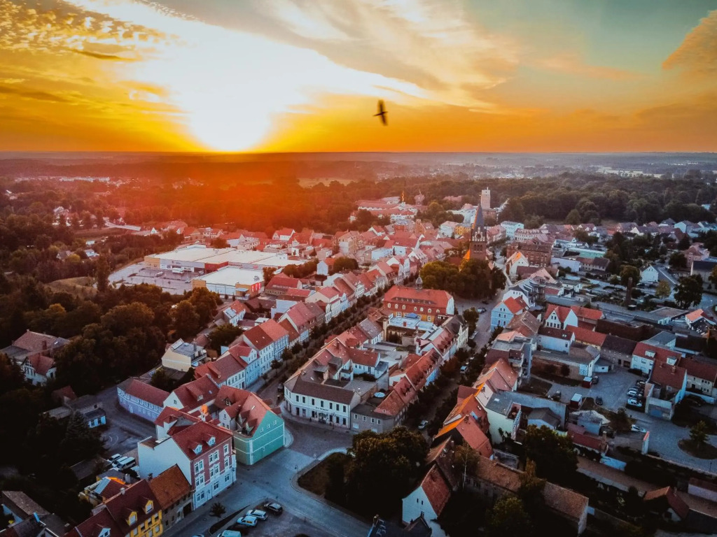 Der Sachsenhof - Zentral gelegene Ferienwohnung direkt am Markt und Kirche