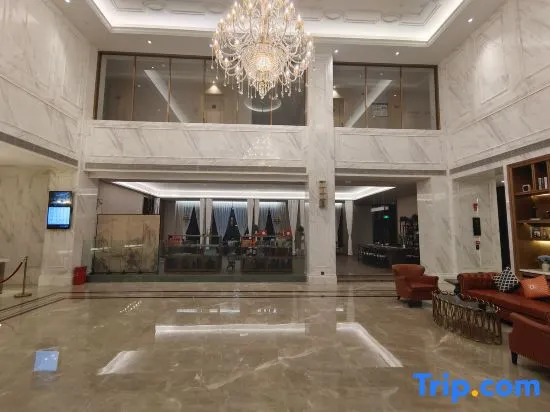 Vienna International Hotel (Chongqing Liangjiangshuitu Water and Tusiyuan Light Rail Station)