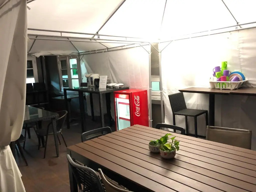 Snooze Inn Dickson Road - Hostel