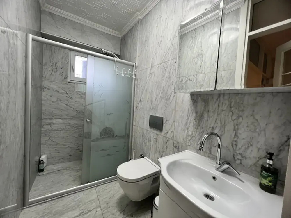 Sleek Flat Close to Osmanbey Metro Station