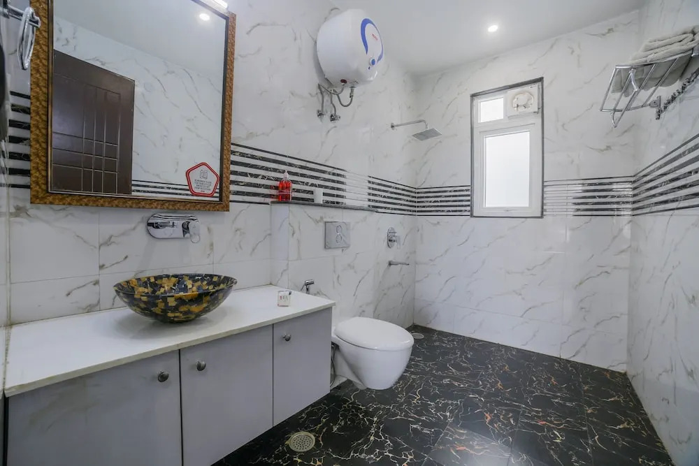 OYO 9934 Hotel Nirmal Niwas
