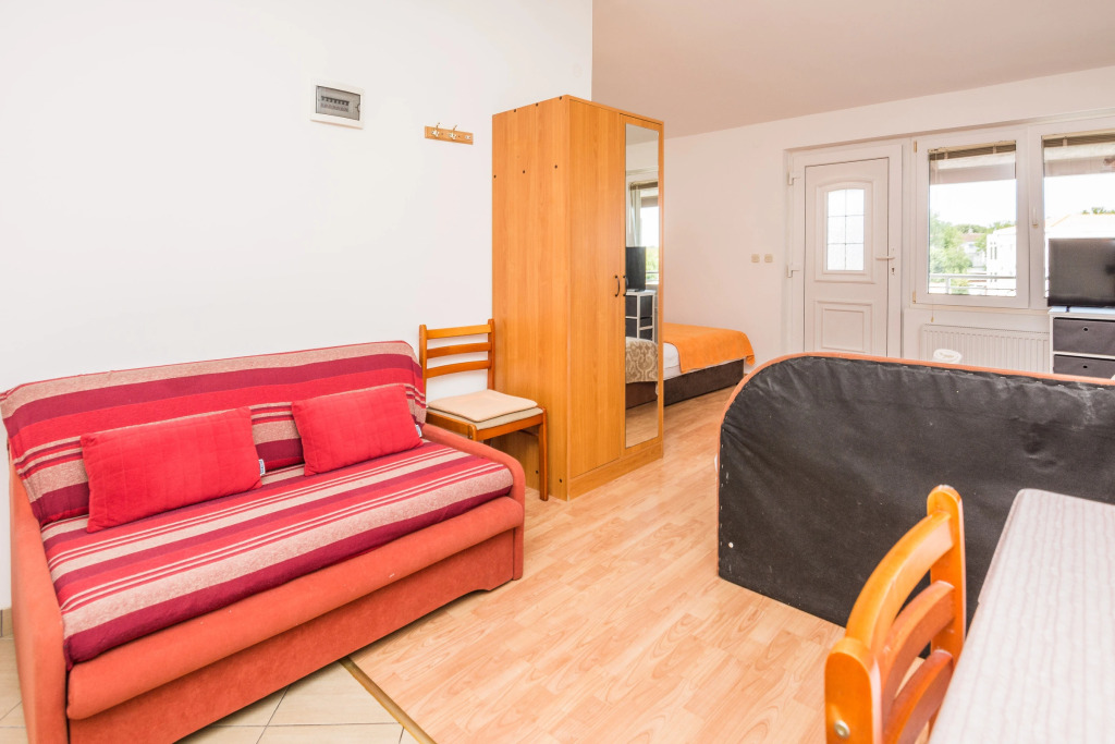 Beachfront Apartment Mira 1