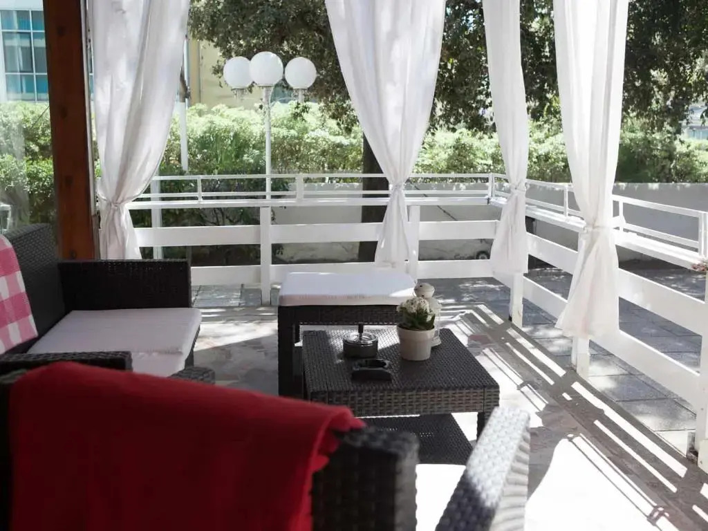 MoMo Seaview Hotel