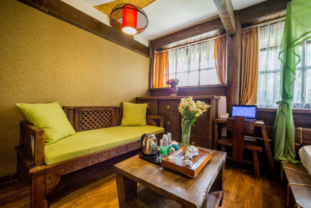 Lirenju Zhenpin Inn