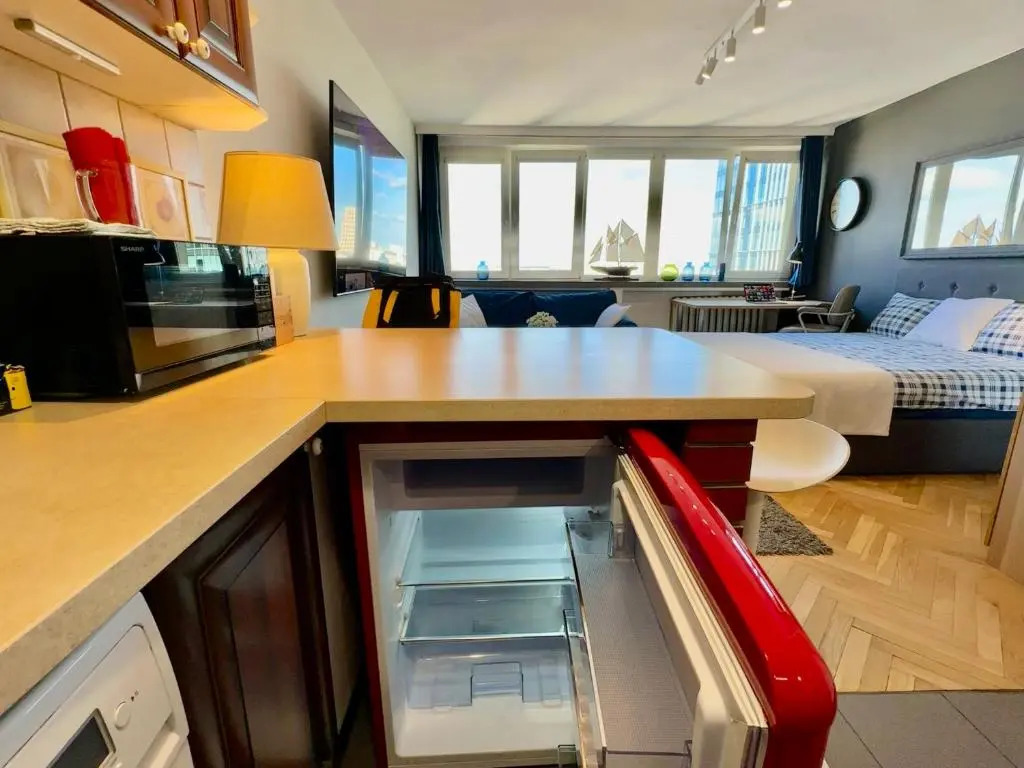 Super Apartament WHITE Warszawa 2x Metro Ścisłe Centrum WiFi 300 Mbs NEW