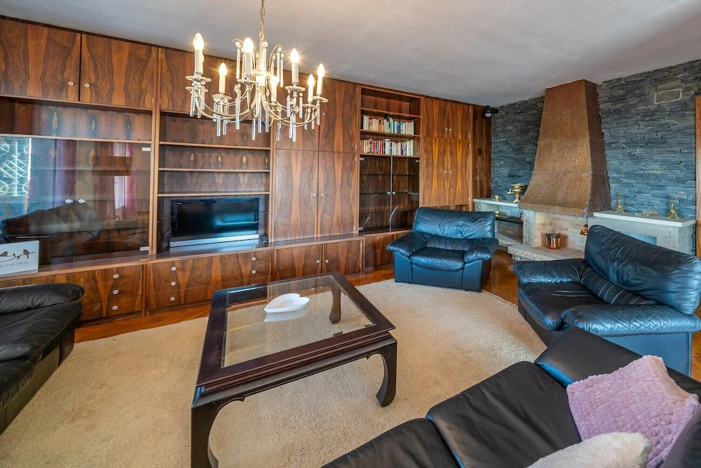 HomeHolidaysRentals Fragance Apartment