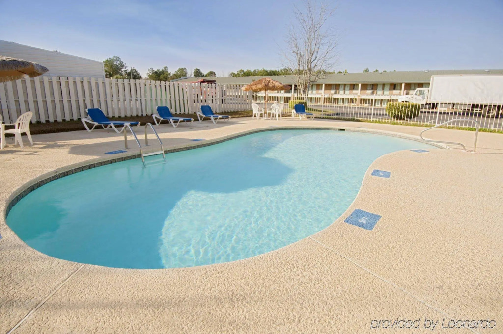 Daybreak Suites Extended Stay - Dothan