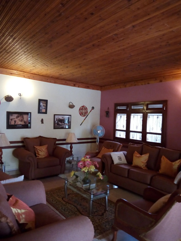 J residence Motel