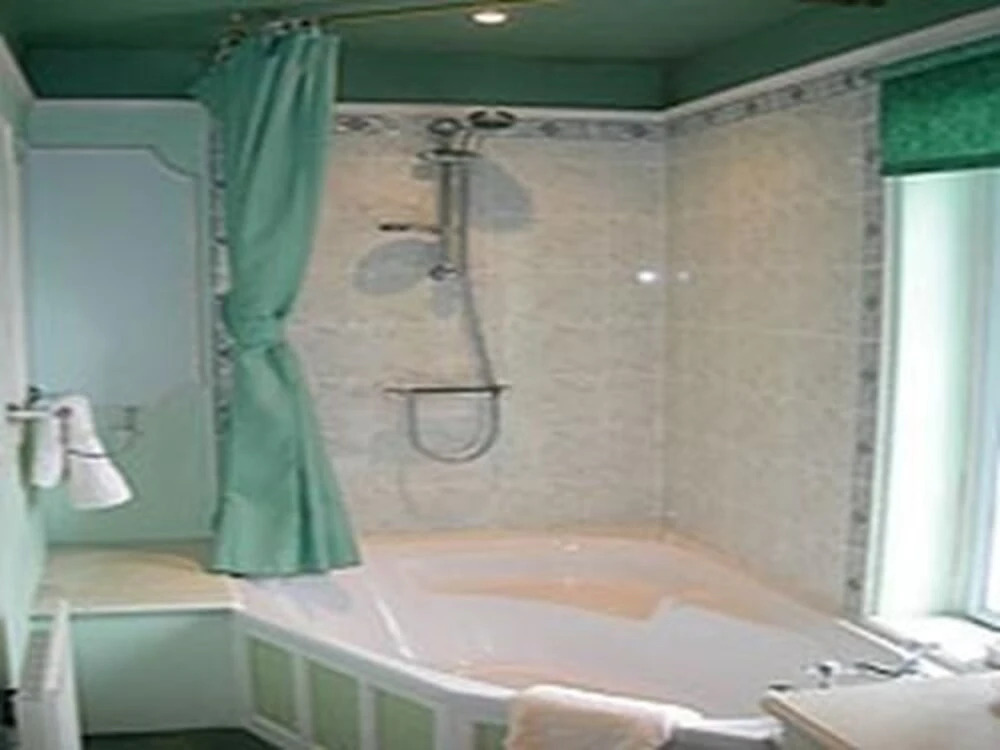Meryan House Hotel