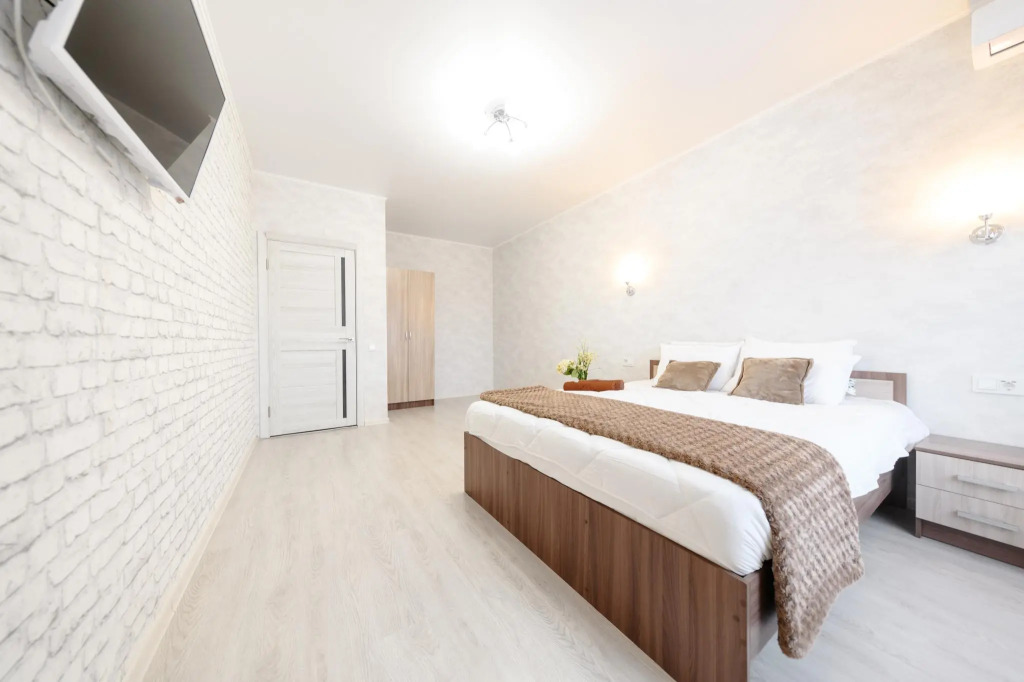 LetoApart (ЛетоАпарт) на улице Энгельса 93-230