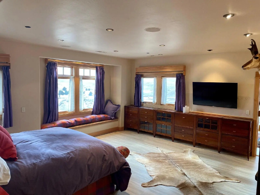 Grey Cliffs Ranch