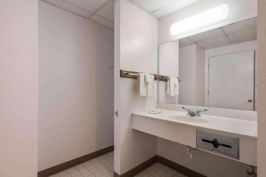 Motel 6-Attalla, AL