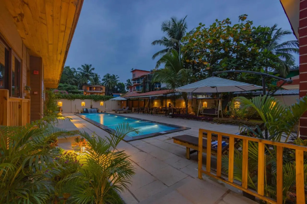 TreeHouse Mars Beach Cottages & Villas