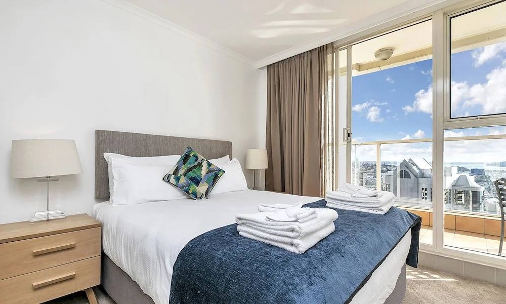QV Heart of City Stunning View with Parking - 926