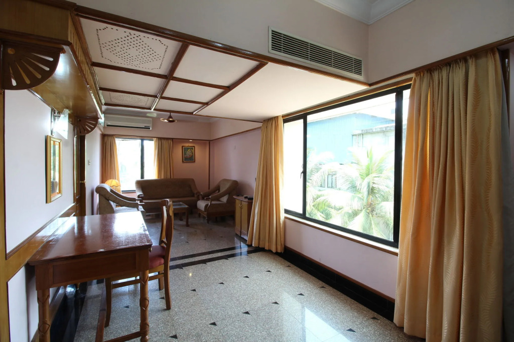 Mayura Residency