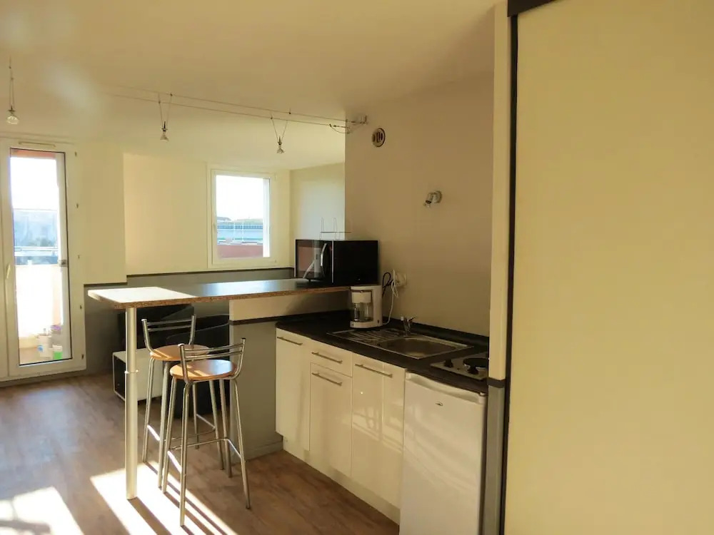 Studio in Toulouse, With Wonderful City View, Furnished Balcony and Wifi