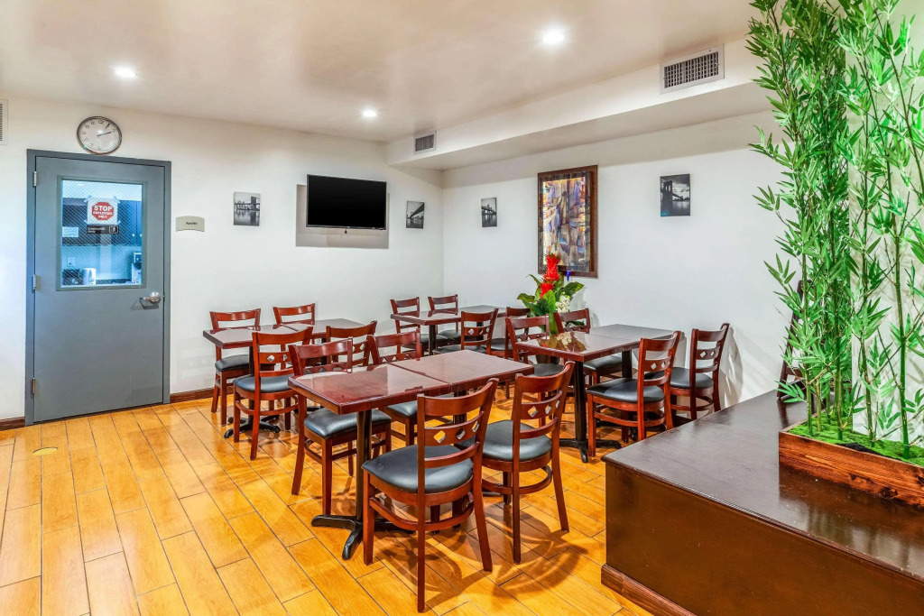 Quality Inn near Sunset Park