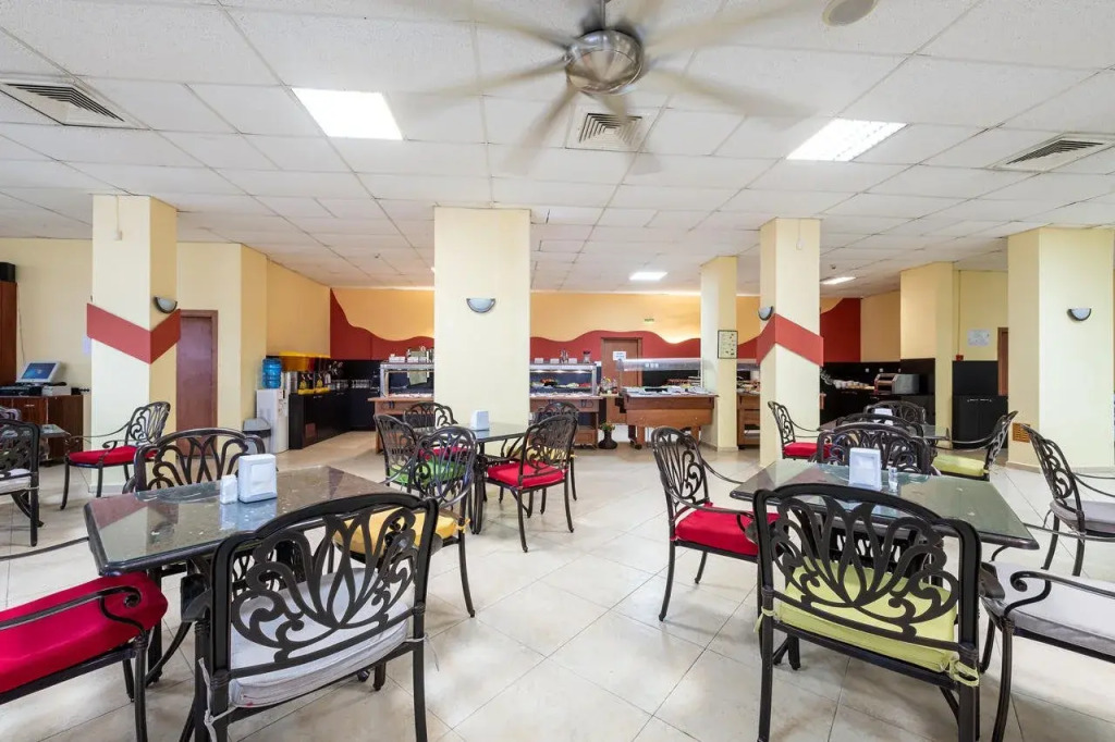 Flamingo Beach Hotel