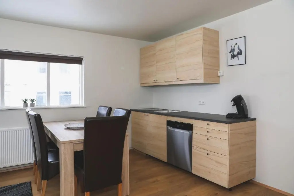 E18 Apartments