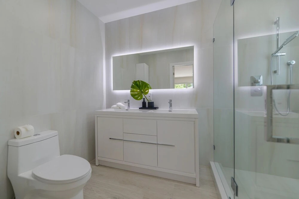 Amazing renovated home close to the Bay