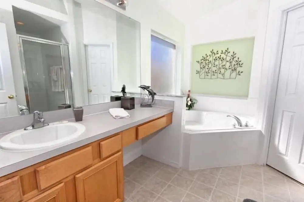 1112 SA Amazing 4 Bedrooms 3 Baths Near Disney