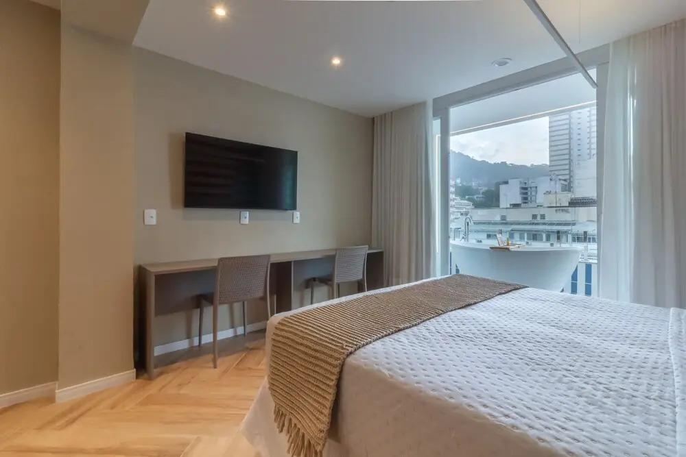 Sea View and Balcony With Bathtub Q19