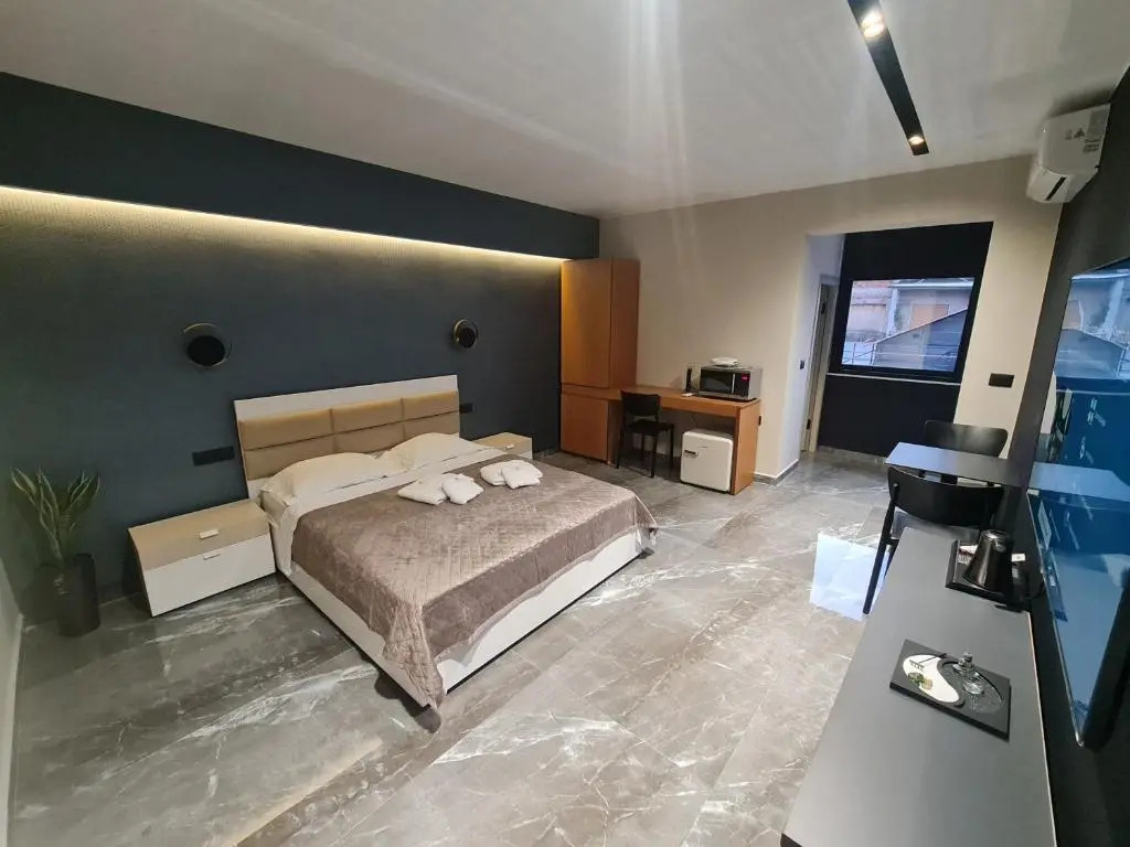 La Mirage Apartment 03