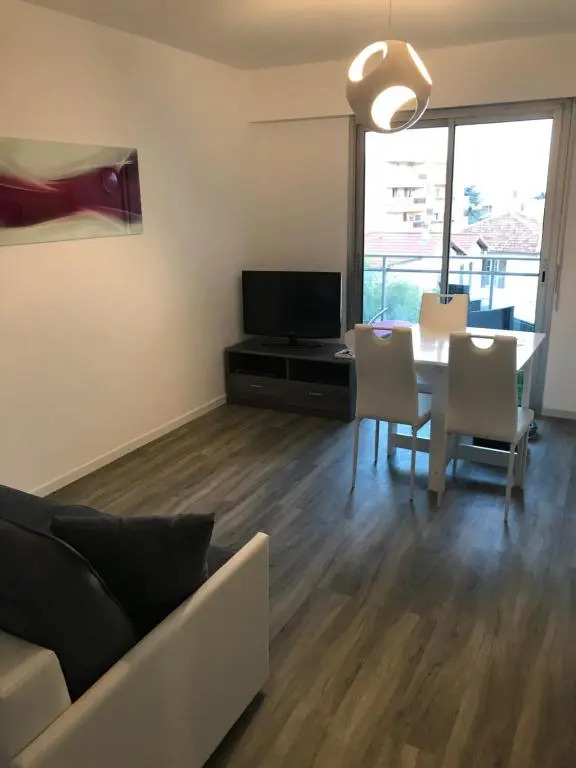Studio, Piscine