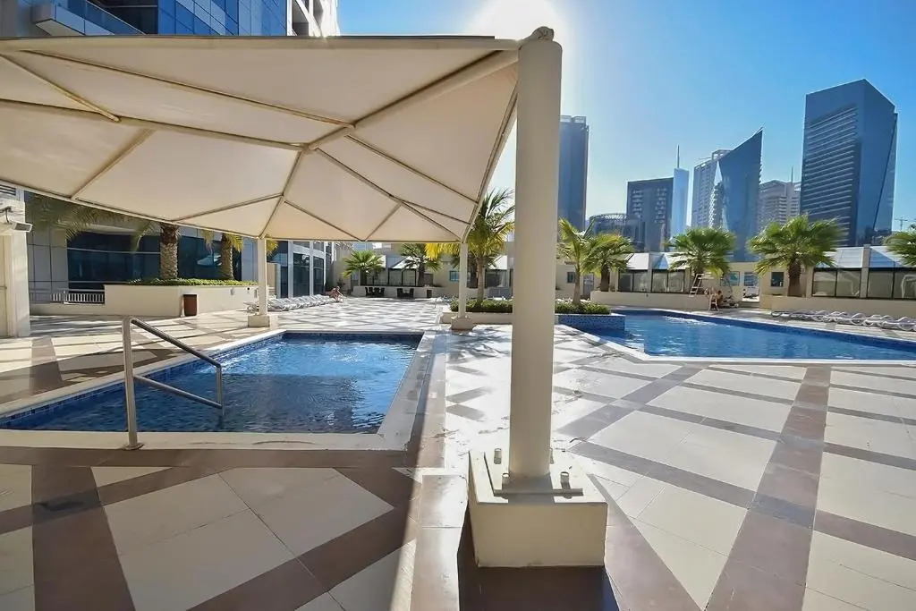 KeyHost - Elegant 2BR Central Towers - Dubai Marina - K3620