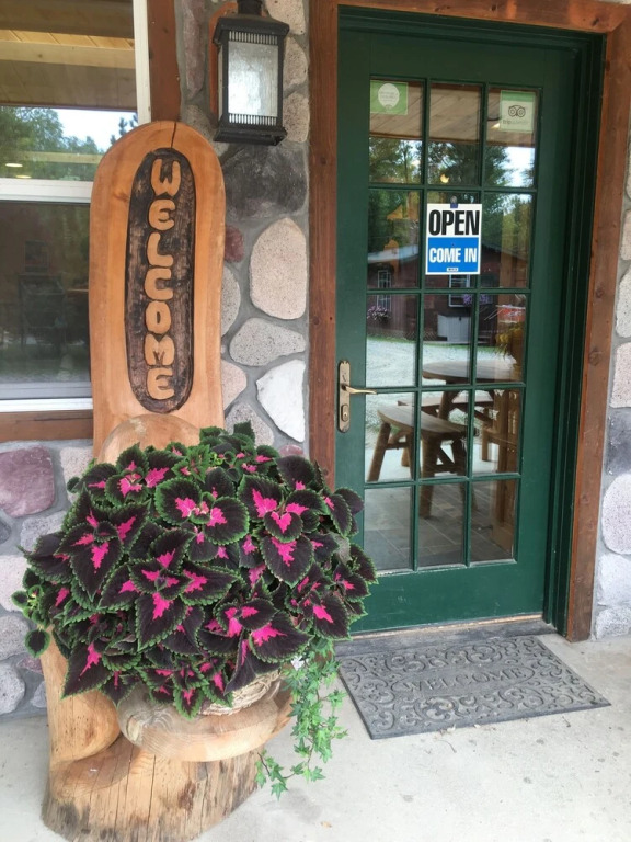 Moose Track Adventures Resort
