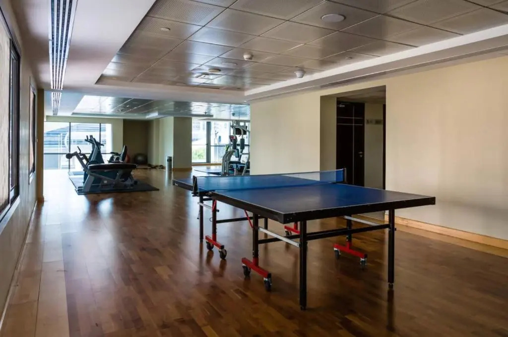 Luxury new apartment on the metro, facing Dubai marina.