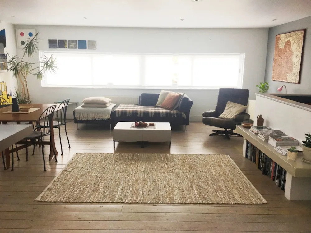 2 Bedroom Home in Hackney With Roof Terrace